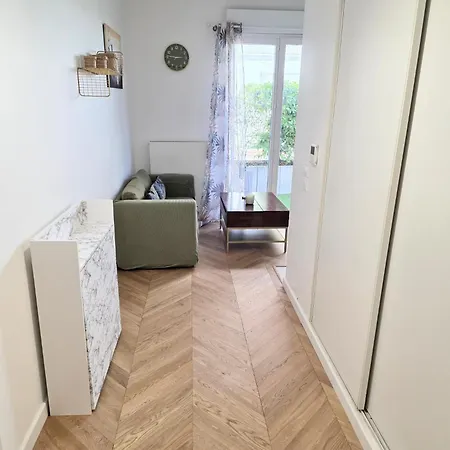 Apartmán Paisible 2 Pieces Proche Du Metro 12 *